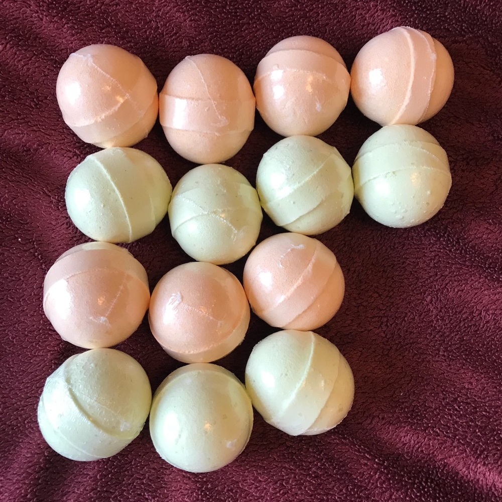Perfectly Posh bath bombs